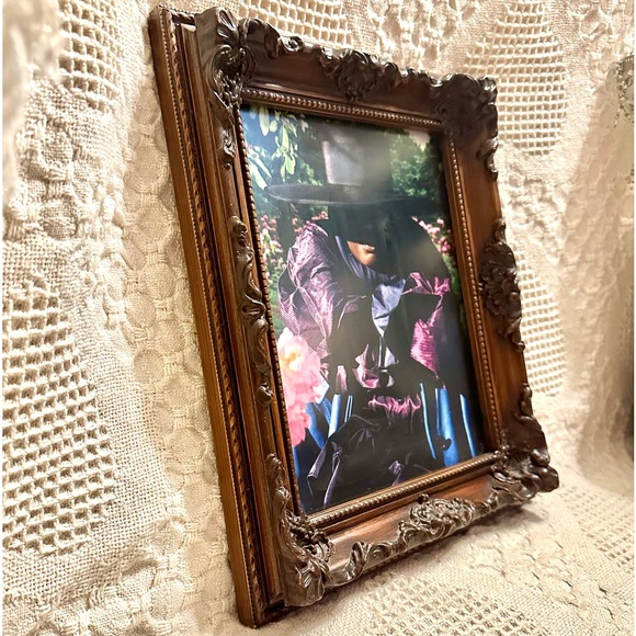 Victorian Ornate 3D Photo  Picture Frame Dark Brown Wood  Wall Mounted 11x13 - Picture 2 of 16